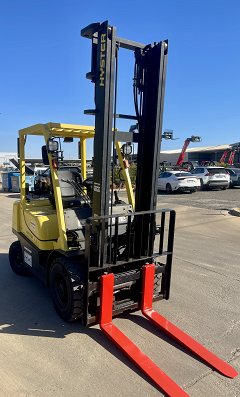 Used equipment: HYSTER H2.50TX