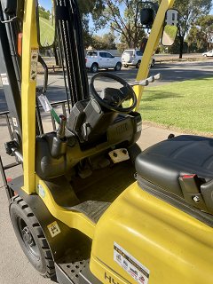 Used equipment: HYSTER H2.50TX