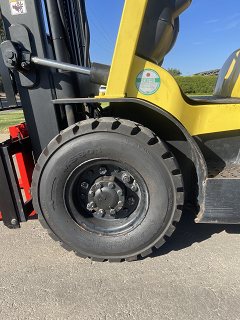 Used equipment: HYSTER H2.50TX