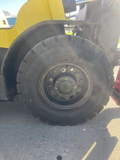Used equipment: HYSTER H2.50TX