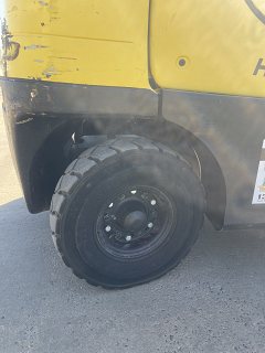 Used equipment: HYSTER H2.50TX