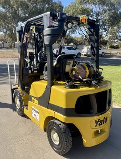 Used equipment: YALE GLP25VX