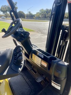 Used equipment: YALE GLP25VX