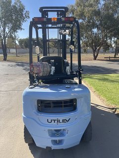 Used equipment: UTILEV UT25P