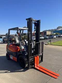 Used equipment: TOYOTA 6FG25