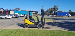 Used equipment: Crown CG25E
