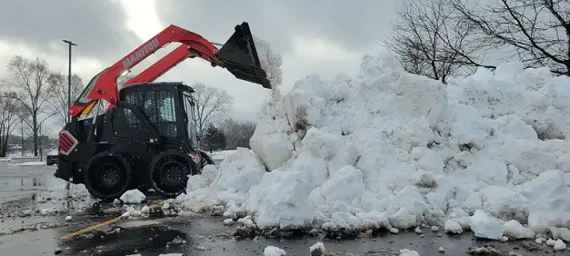 Manitou 2300V Compact Loader