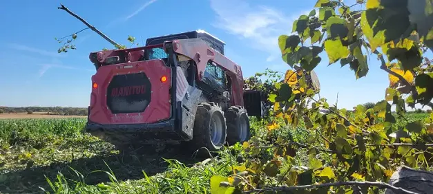 Manitou 2300V Compact Loader